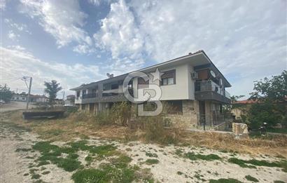 FOÇA YENİBAĞARASI'NDA EŞYALI 2+1 AÇIK MUTFAK SATILIK DAİRE 
