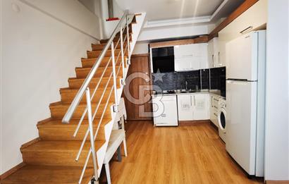 Bornova Küçükpark'ta 2+1 eşyalı kiralık dubleks daire