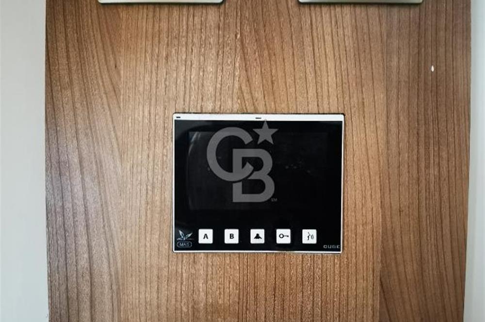 Bornova Küçükpark'ta 2+1 eşyalı kiralık dubleks daire