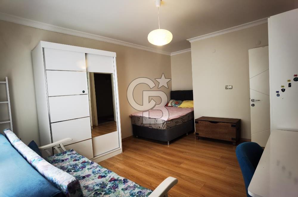 Bornova Küçükpark'ta 2+1 eşyalı kiralık dubleks daire