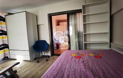 Bornova Küçükpark'ta 2+1 eşyalı kiralık dubleks daire