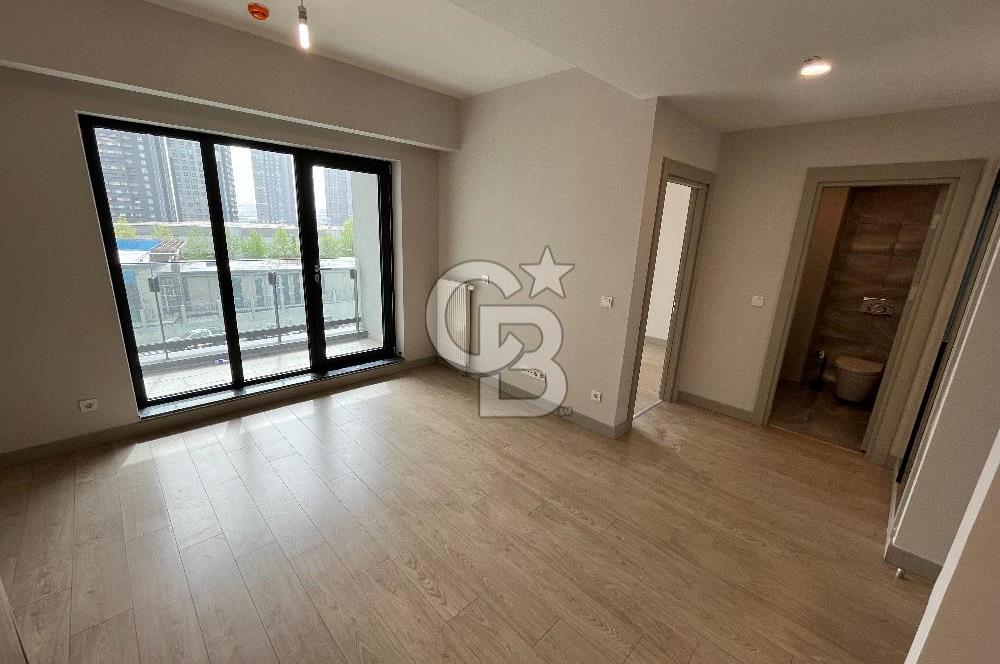 AKZİRVE STRADA 2.ETAP KISA KATLILARDA 1+1 BALKONLU KİRALIK DAİRE