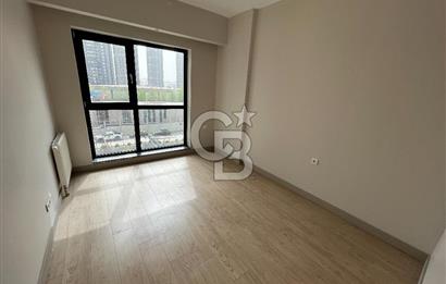 AKZİRVE STRADA 2.ETAP KISA KATLILARDA 1+1 BALKONLU KİRALIK DAİRE