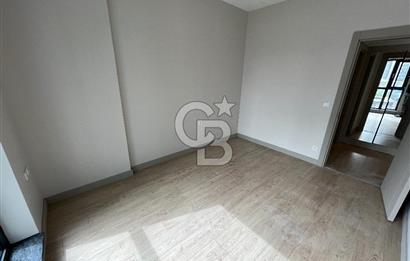 AKZİRVE STRADA 2.ETAP KISA KATLILARDA 1+1 BALKONLU KİRALIK DAİRE