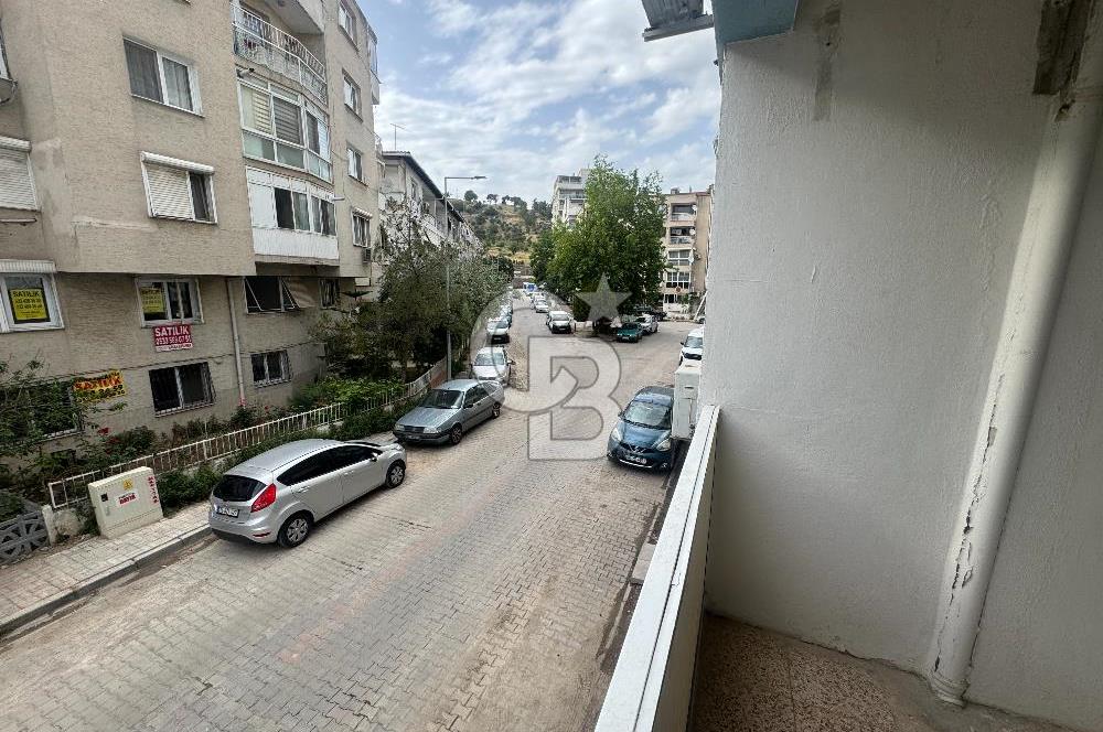 KARŞIYAKA BAHÇELİEVLER'DE 3+1 KİRALIK DAİRE