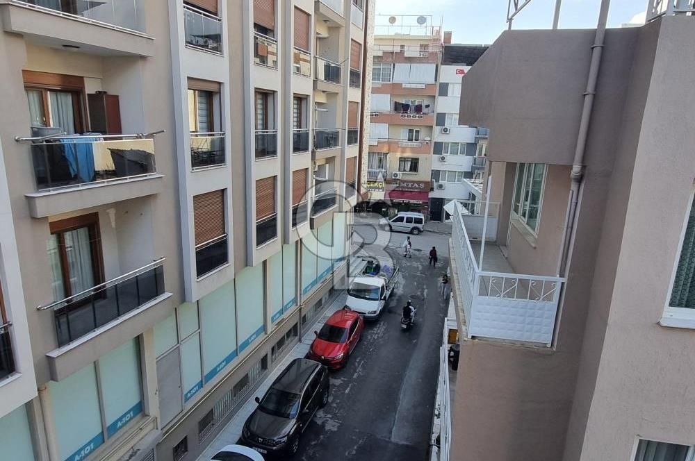 BOZYAKA CAMİ YAKININDA 135 M2 EBEVEYN BANYOLU 3+1 SATILIK DAİRE