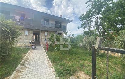 FOÇA YENİBAĞARASI'NDA EŞYALI 2+1 AÇIK MUTFAK SATILIK DAİRE 
