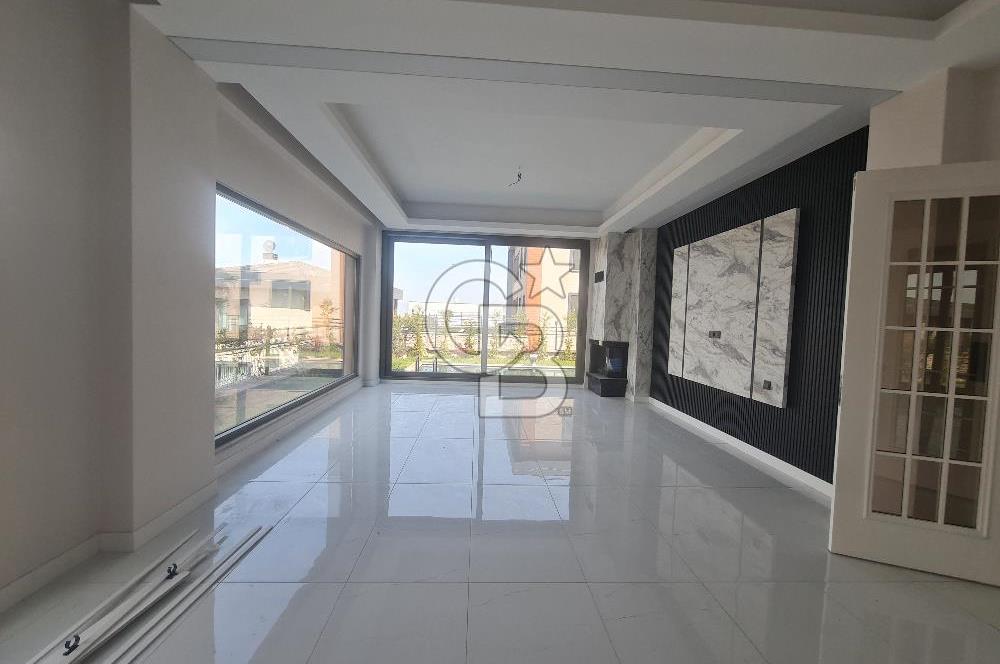 Elit premıum 2'de satılık tam müstakil villa