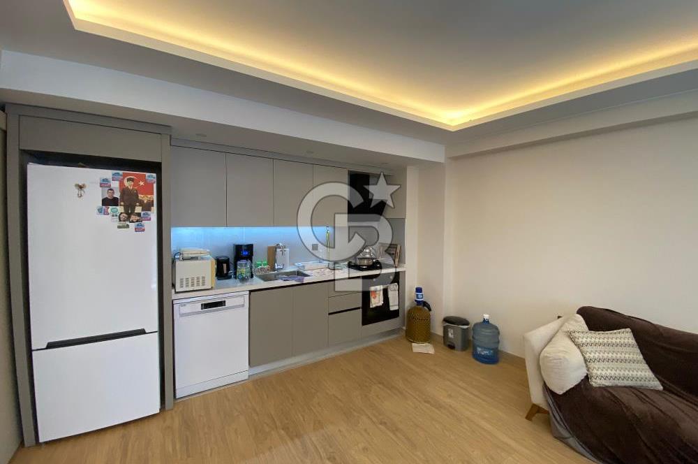 KARŞIYAKA CUMHURİYET MH'DE VOLVO'NUN ARKASINDA 2+1 KİRALIK SIFIR EŞYALI DAİRE