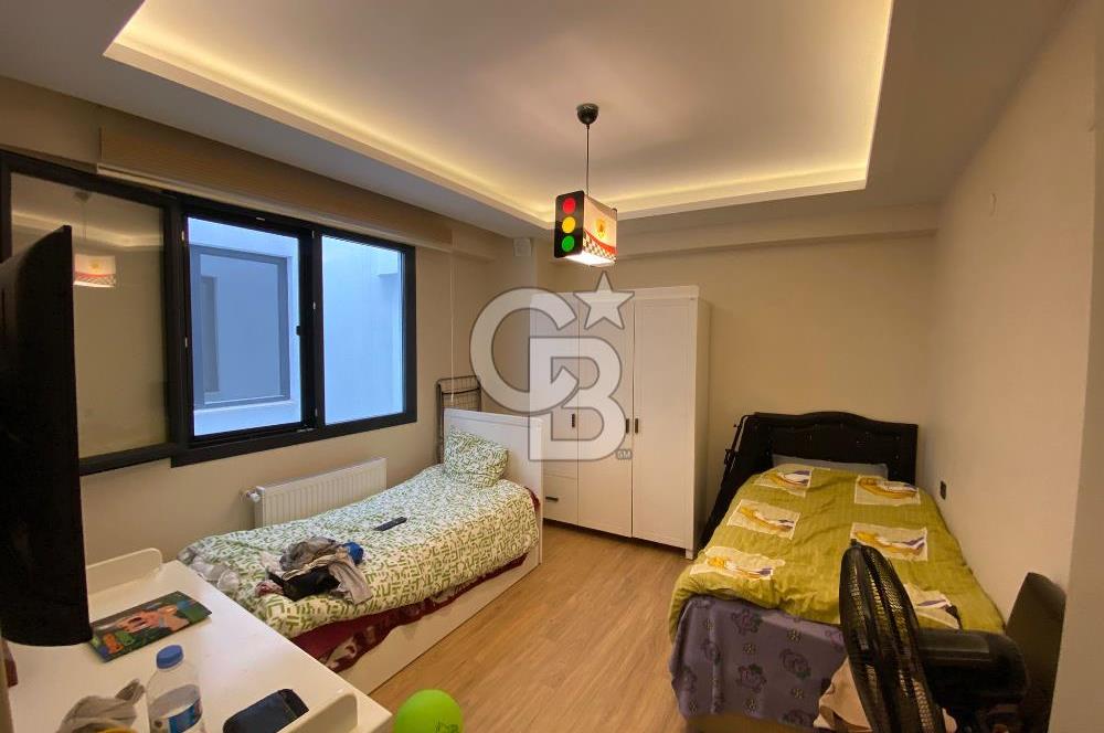 KARŞIYAKA CUMHURİYET MH'DE VOLVO'NUN ARKASINDA 2+1 KİRALIK SIFIR EŞYALI DAİRE