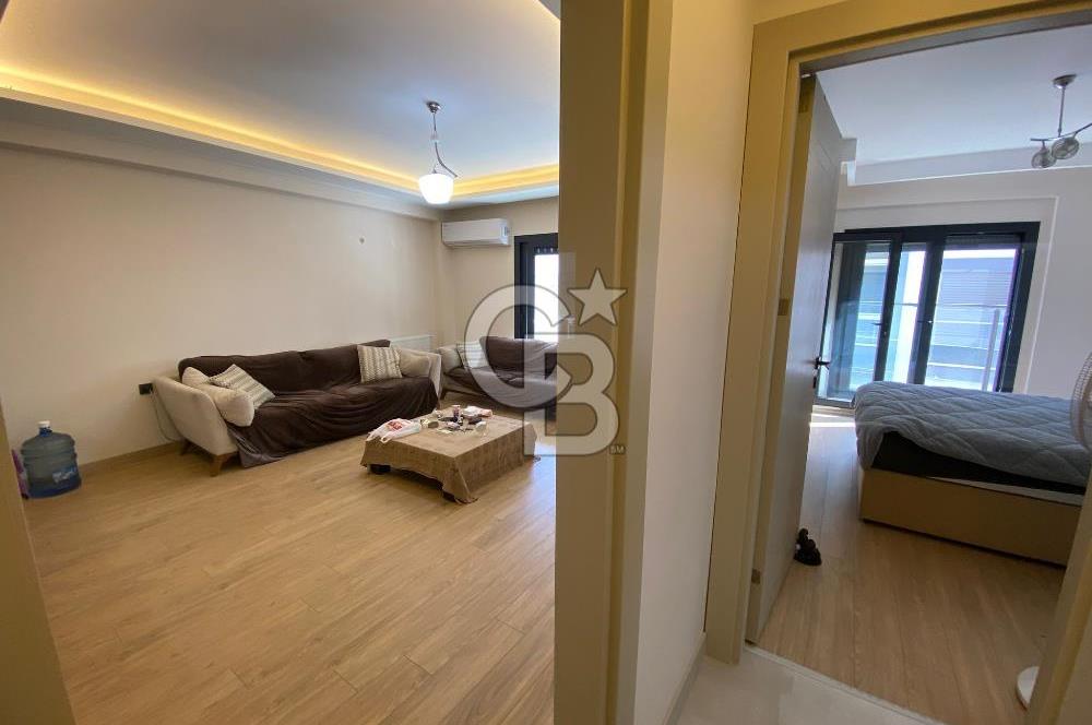 KARŞIYAKA CUMHURİYET MH'DE VOLVO'NUN ARKASINDA 2+1 KİRALIK SIFIR EŞYALI DAİRE