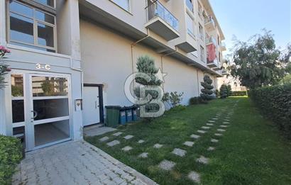 Seyrek'te Havuzlu ve Yeşillikli Site Eşyalı Kiralık 1+1