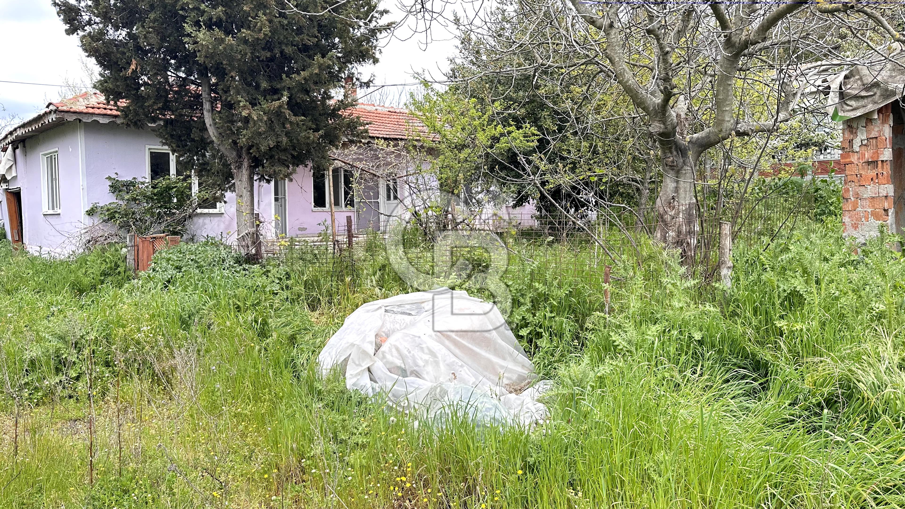 ÇORLU ŞAHPAZ'DA TİCARİ+KONUT İMARLI İÇİNDE YAPI BULUNAN ARSA