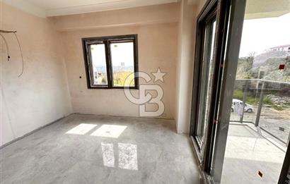 KIZILKEÇİLİ'DE SİTE İÇİNDE SATILIK HAVUZLU VİLLA