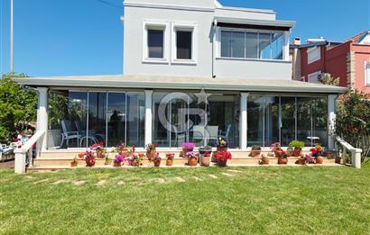 Ayvalık Altınova Yorgunda Satılık 5+1 Müstakil Lüks Köşe Villa