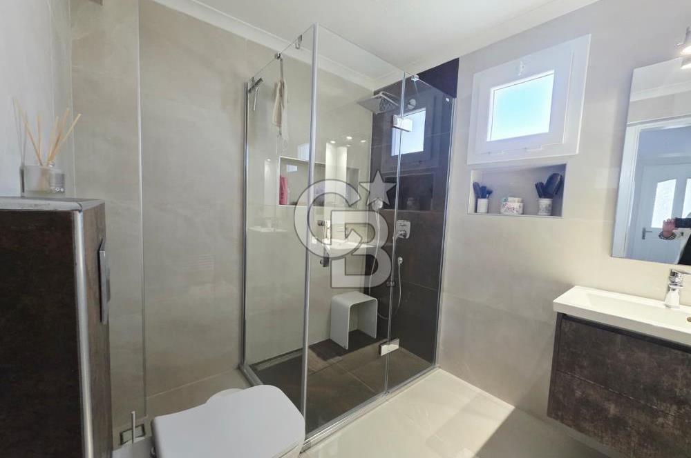 Ayvalık Altınova Yorgunda Satılık 5+1 Müstakil Lüks Köşe Villa