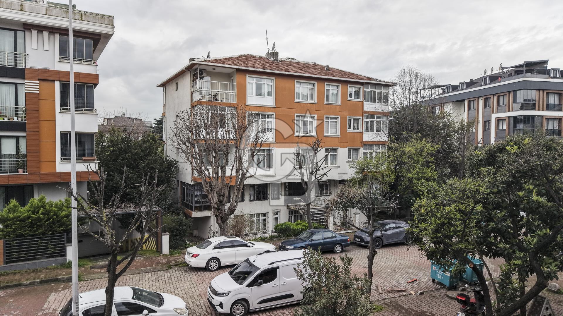 Bahçelievler Mah. Neyzen Sok 2+1 KİRALIK
