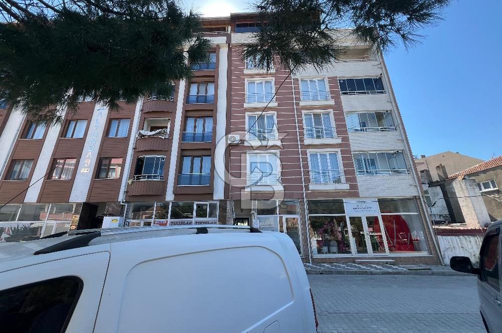 LAPSEKİ ÇARDAK MERKEZDE 1+1 SA