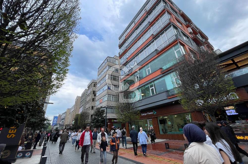 MEYDAN'DA KİRALIK PRESTİJLİ OFİS FIRSATI - MARAŞ CAD. CEPHELİ