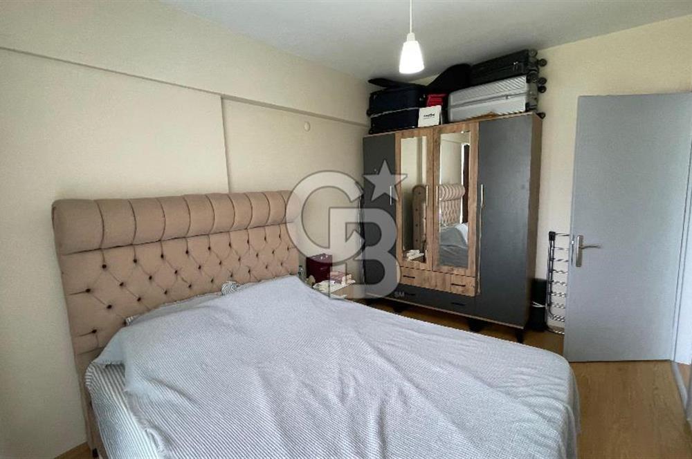 Bornova Park Evlerinde Havuz Cepheli Büyük Tip 1+1 Satılık Daire