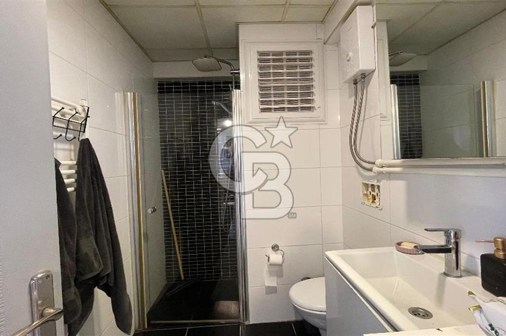 Bornova Park Evlerinde Havuz Cepheli Büyük Tip 1+1 Satılık Daire