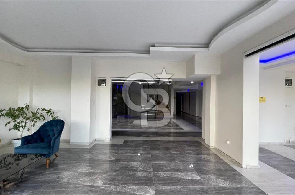 Bornova Park Evlerinde Havuz Cepheli Büyük Tip 1+1 Satılık Daire