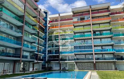 Bornova Park Evlerinde Havuz Cepheli Büyük Tip 1+1 Satılık Daire