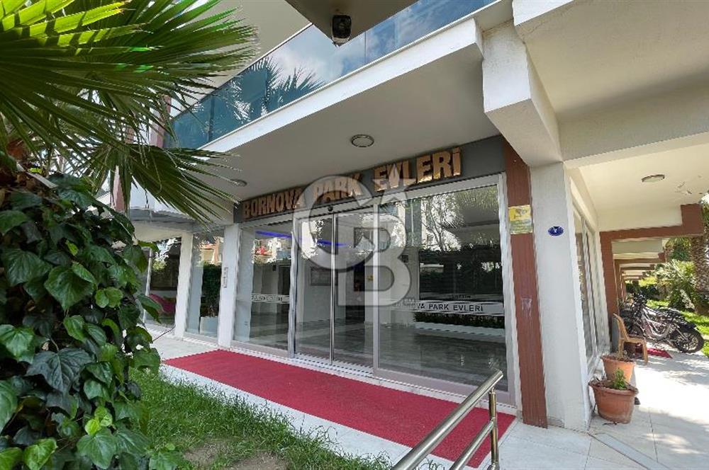 Bornova Park Evlerinde Havuz Cepheli Büyük Tip 1+1 Satılık Daire