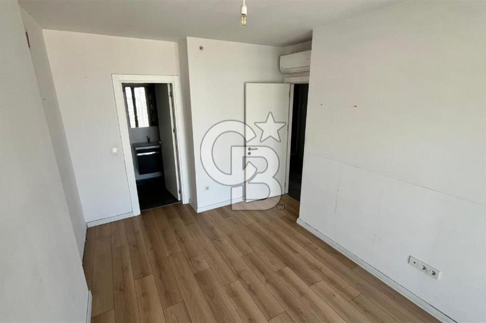 MODDA BULVAR SİTESİNDE 21.KAT KÖRFEZ MANZARALI 2+1 DAİRE