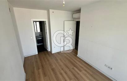 MODDA BULVAR SİTESİNDE 21.KAT KÖRFEZ MANZARALI 2+1 DAİRE