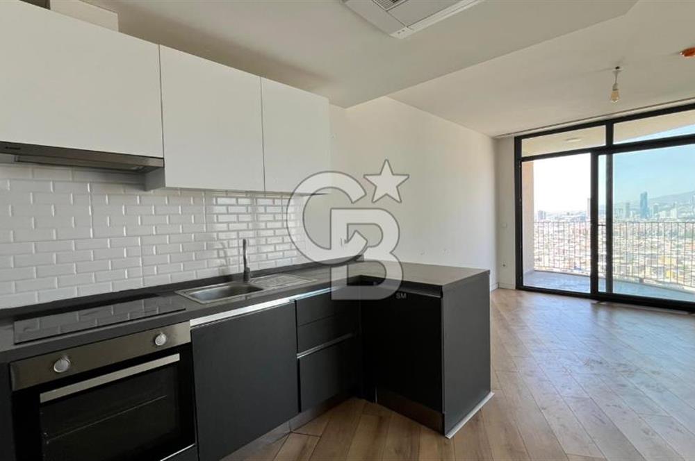 MODDA BULVAR SİTESİNDE 21.KAT KÖRFEZ MANZARALI 2+1 DAİRE