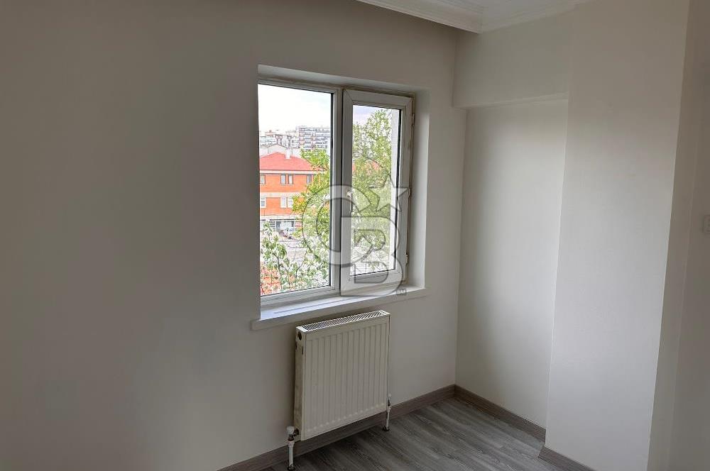 Sinan Caddesine Cephe Yeni Yapılı 3+1 Kiralık Daire 