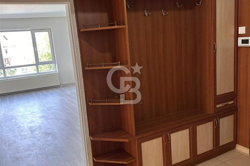 Sinan Caddesine Cephe Yeni Yapılı 3+1 Kiralık Daire 