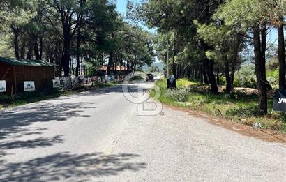 Bornova Yakaköy’de Mesire Alanı Karşısı | Etrafı Çevrili Konum