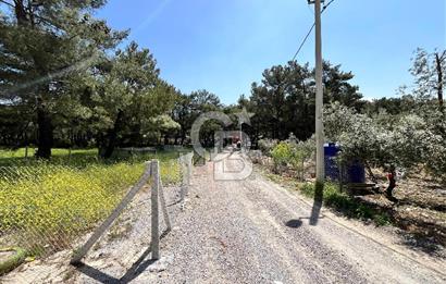 Bornova Yakaköy’de Mesire Alanı Karşısı | Etrafı Çevrili Konum