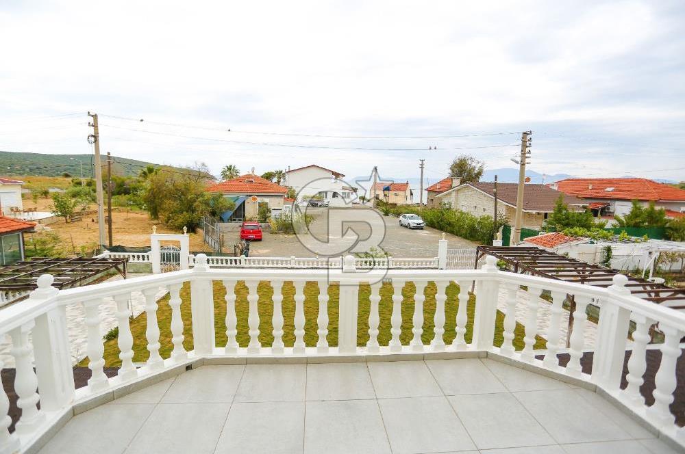 ÇEŞME ŞİFNE’DE GENİŞ BAHÇELİ 7+1 MÜSTAKİL VİLLA