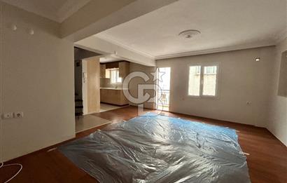 İZMİR KARŞIYAKA TUNA MAHALLESİ’NDE MERKEZİ KONUMDA SATILIK DUBLEKS 2+1  DAİRE