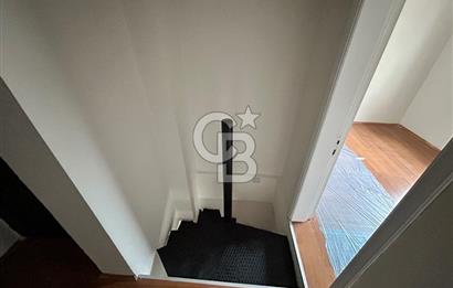 İZMİR KARŞIYAKA TUNA MAHALLESİ’NDE MERKEZİ KONUMDA SATILIK DUBLEKS 2+1  DAİRE