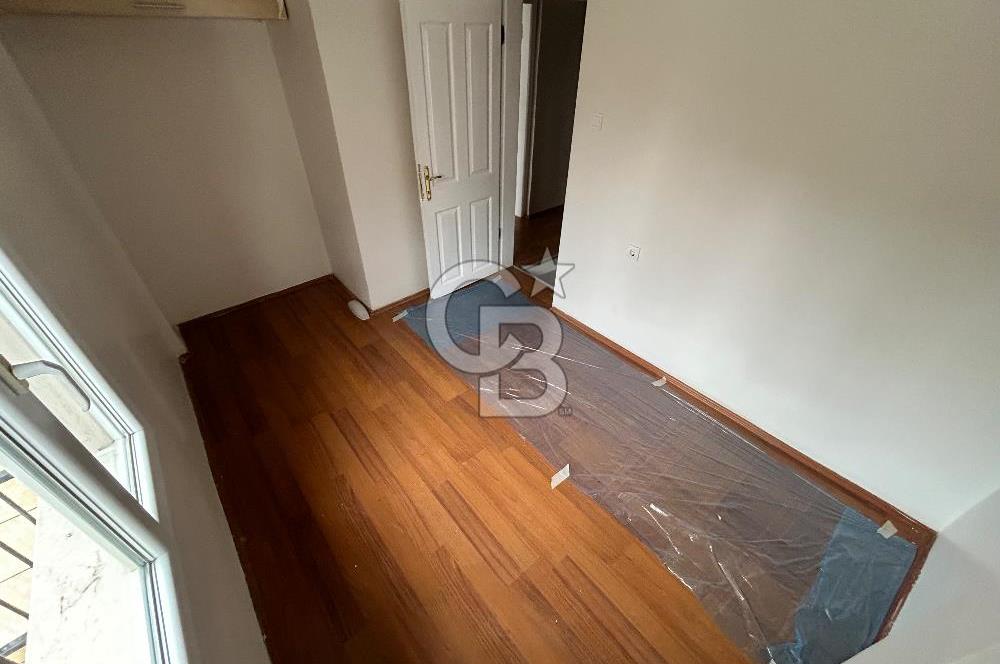 İZMİR KARŞIYAKA TUNA MAHALLESİ’NDE MERKEZİ KONUMDA SATILIK DUBLEKS 2+1  DAİRE