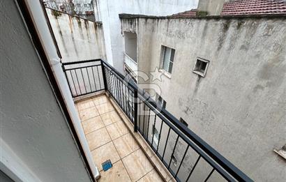 İZMİR KARŞIYAKA TUNA MAHALLESİ’NDE MERKEZİ KONUMDA SATILIK DUBLEKS 2+1  DAİRE