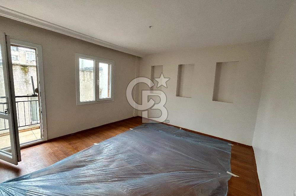 İZMİR KARŞIYAKA TUNA MAHALLESİ’NDE MERKEZİ KONUMDA SATILIK DUBLEKS 2+1  DAİRE