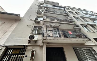 İZMİR KARŞIYAKA TUNA MAHALLESİ’NDE MERKEZİ KONUMDA SATILIK DUBLEKS 2+1  DAİRE