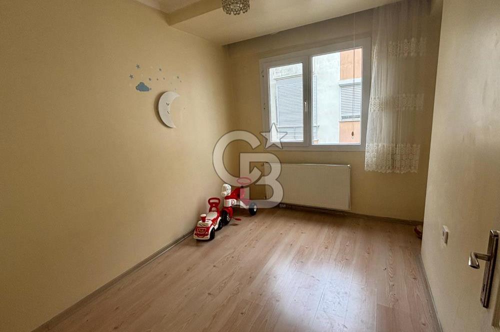 Çiğli Yeni Mahallede Eşyalı Teraslı Kiralık 3+1 Daire