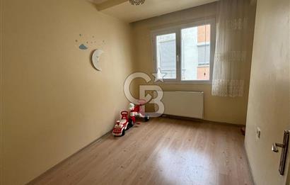 Çiğli Yeni Mahallede Eşyalı Teraslı Kiralık 3+1 Daire