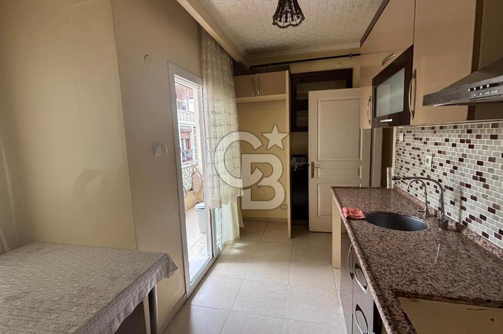 Çiğli Yeni Mahallede Eşyalı Teraslı Kiralık 3+1 Daire