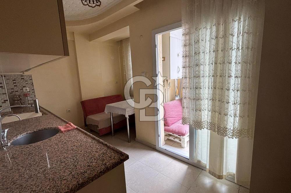 Çiğli Yeni Mahallede Eşyalı Teraslı Kiralık 3+1 Daire