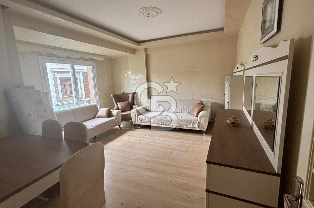 Çiğli Yeni Mahallede Eşyalı Teraslı Kiralık 3+1 Daire