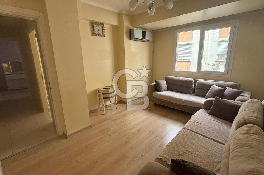 Çiğli Yeni Mahallede Eşyalı Teraslı Kiralık 3+1 Daire