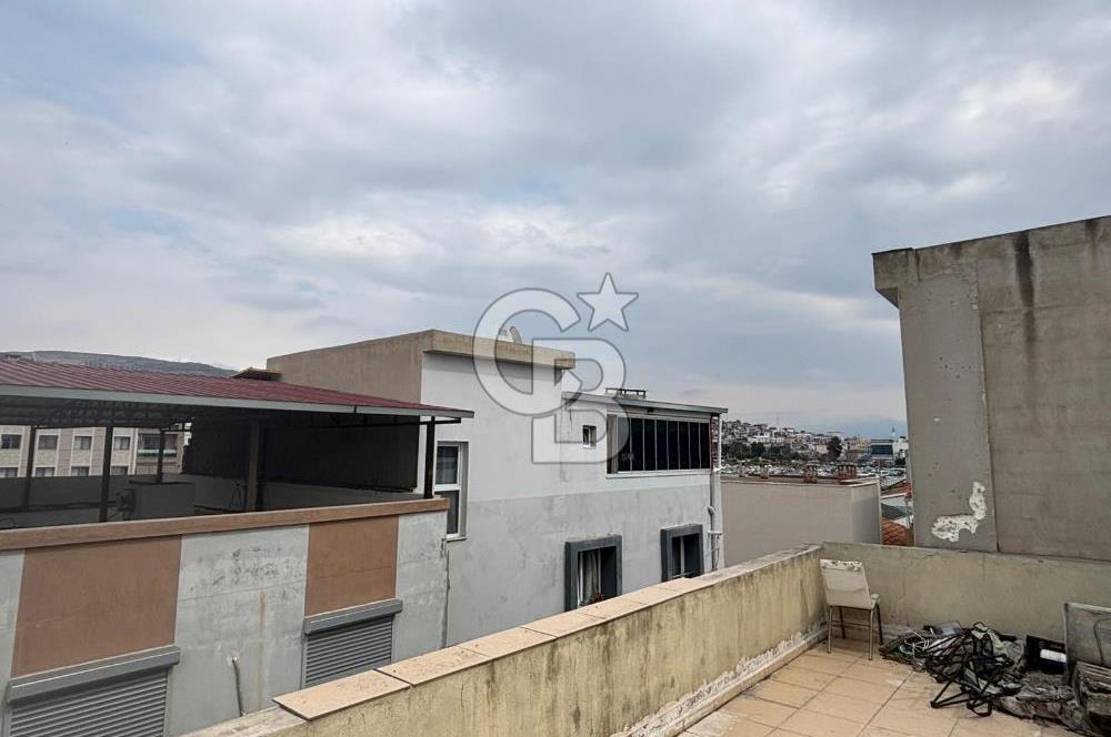 Çiğli Yeni Mahallede Eşyalı Teraslı Kiralık 3+1 Daire