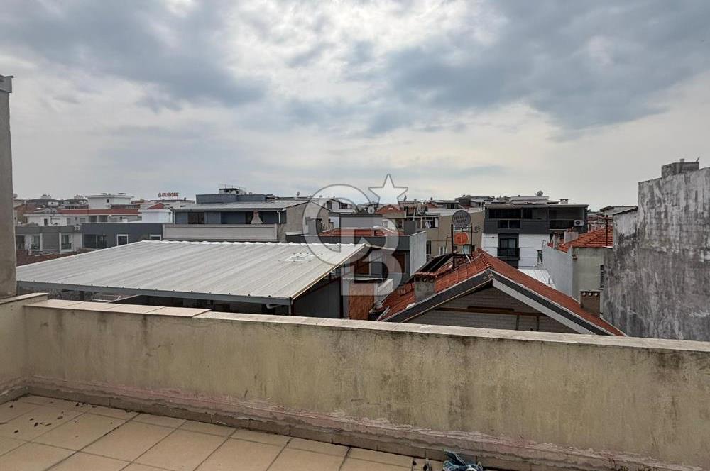 Çiğli Yeni Mahallede Eşyalı Teraslı Kiralık 3+1 Daire